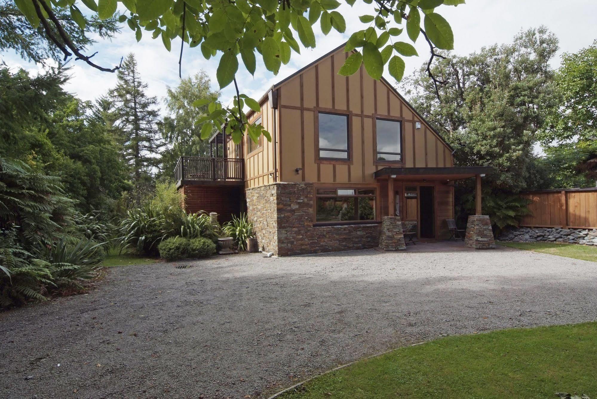 Turangi Trout Lodge Dış mekan fotoğraf