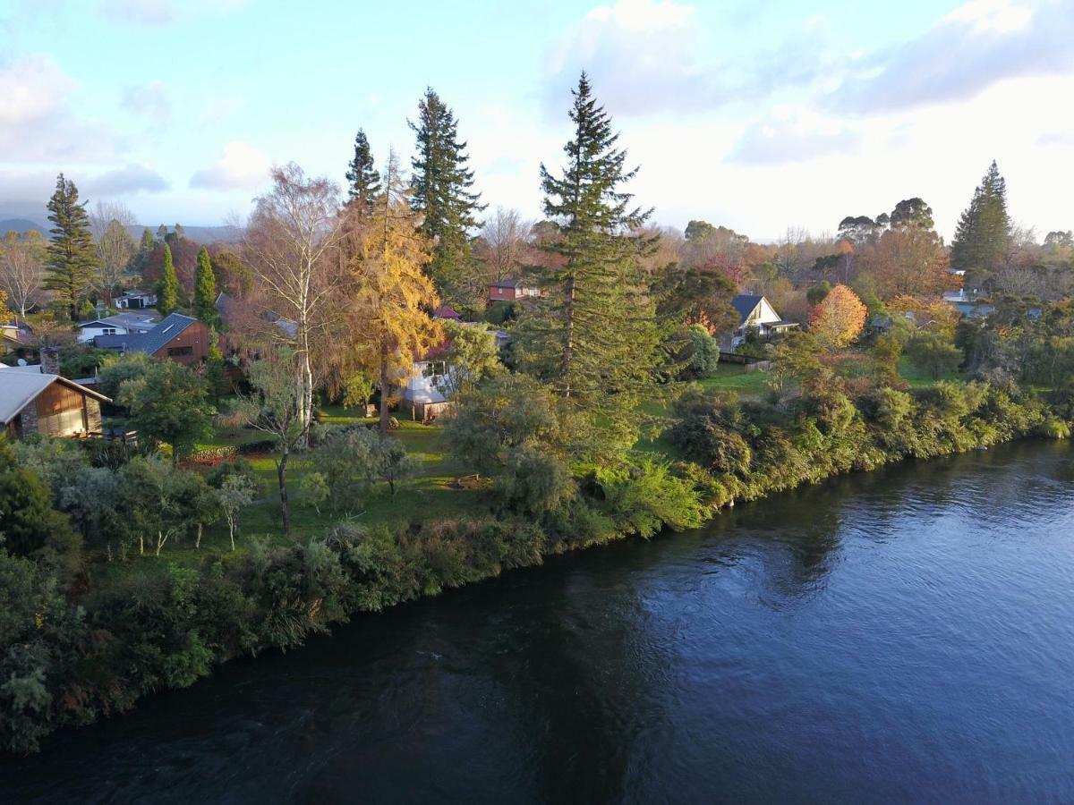 Turangi Trout Lodge Dış mekan fotoğraf